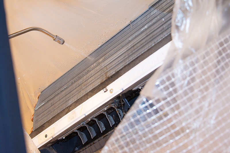 フィン（熱交換器）の洗浄